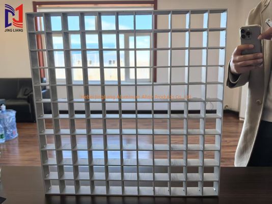 Anpassungsfähiges Aluminiumlegierungsgitter für Dekorationsprojekte